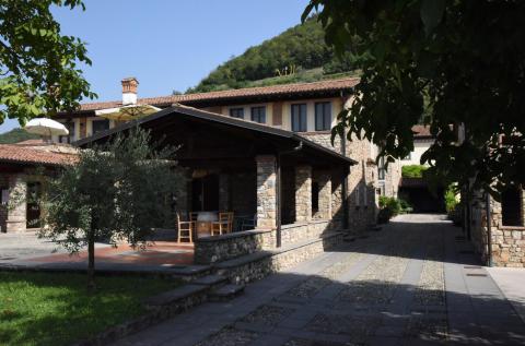 Agriturismo Villa Gradoni am Iseosee, Tritt Case in Italia