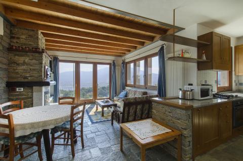 Freistehende Villa mit Pool, mit fantastischem Panorama, Tritt-Case in Italia