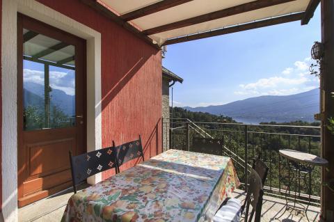 Freistehende Villa mit Pool, mit fantastischem Panorama, Tritt-Case in Italia