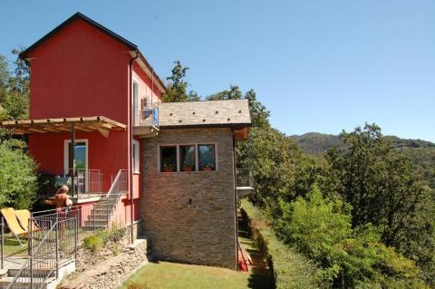 Freistehende Villa mit Pool, mit fantastischem Panorama, Tritt-Case in Italia