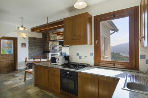 Freistehende Villa mit Pool, mit fantastischem Panorama, Tritt-Case in Italia