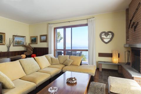 Villa Isabella am Lago Maggiore mit Pool