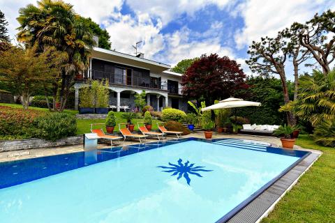 Villa Isabella am Lago Maggiore mit Pool