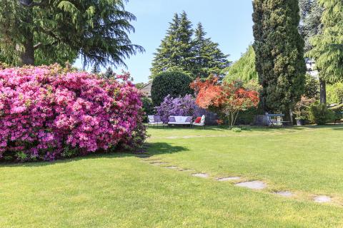 Freistehende Villa mit Pool, am Lago Maggiore, Tritt-Case in Italia