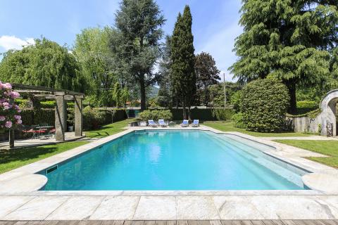 Freistehende Villa mit Pool, am Lago Maggiore, Tritt-Case in Italia