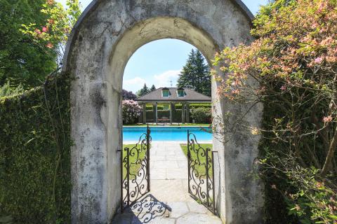 Freistehende Villa mit Pool, am Lago Maggiore, Tritt-Case in Italia