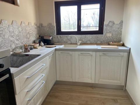 Freistehende Villa mit Pool in Le Marche. Tritt-Case in Italia