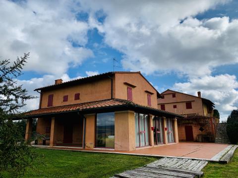 Agriturismo Massa Marittima , Tritt-Case in Italia