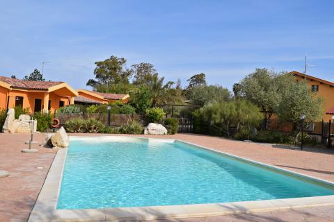 Agriturismo mit Pool bei Alghero, Sardinien, Tritt-Case in Italia