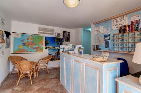 Ferienanlage Ainu auf Sardinien, Tritt Case in Italia