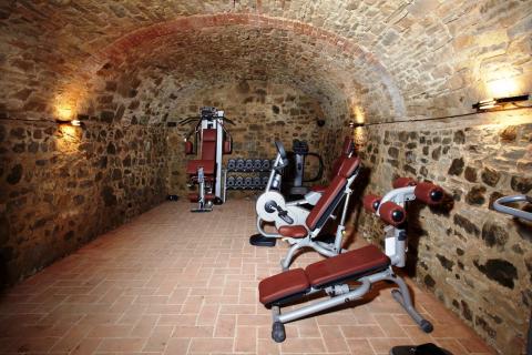 Fitnessraum im alten Keller