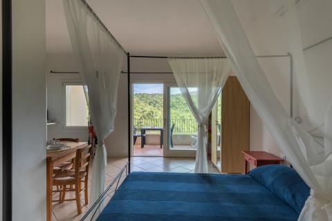 Residence Baja Sardinia, Tritt Case in Italia