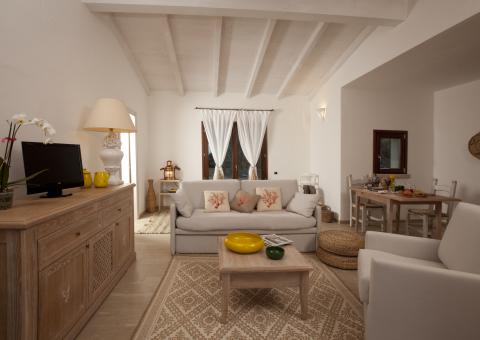 Resort Punta Falcone Santa Teresa Gallura, Tritt Case in Italia