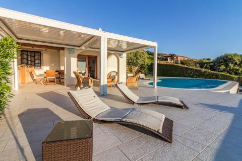 Villa Azzurro auf Sardinien, Tritt Case in Italia