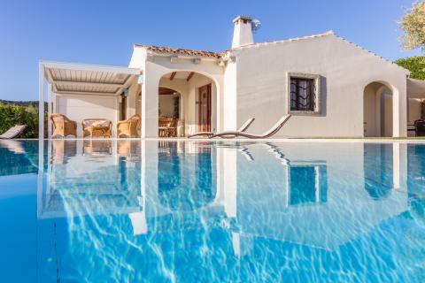Villa Azzurro auf Sardinien, Tritt Case in Italia