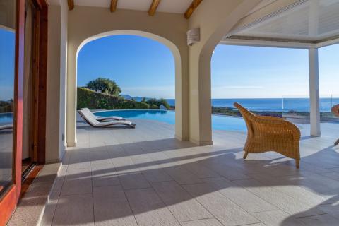 Villa Azzurro auf Sardinien, Tritt Case in Italia