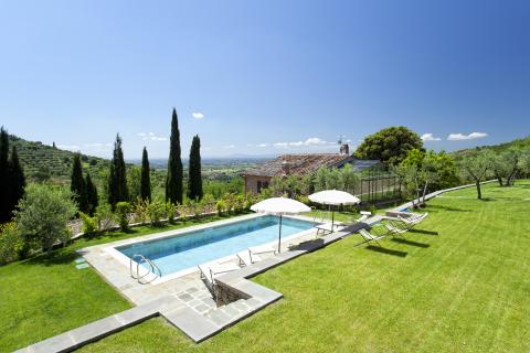 Luxus Villa mit Pool bei Cortona für 10 Personen, Tritt-Toskana.de