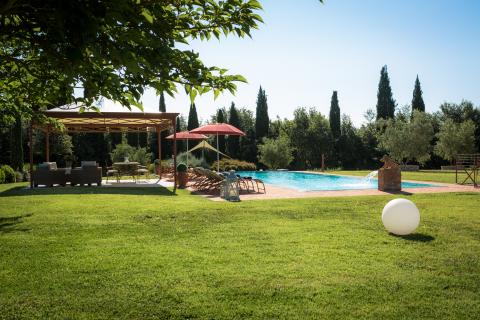 Luxuriöse Villa Montelopio für 8 Personen | Tritt-toskana.de