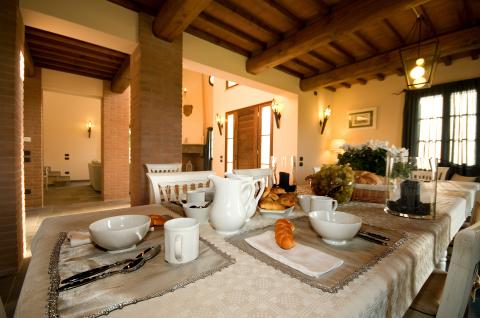 Luxuriöse Villa Montelopio für 8 Personen | Tritt-toskana.de