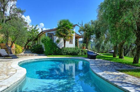 Moderne Ferienvilla Toskana mit Panoramablick | Tritt,Toskana.de