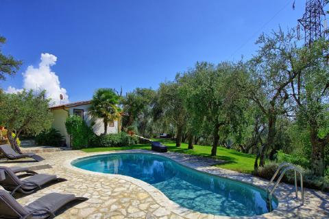 Moderne Ferienvilla Toskana mit Panoramablick | Tritt,Toskana.de