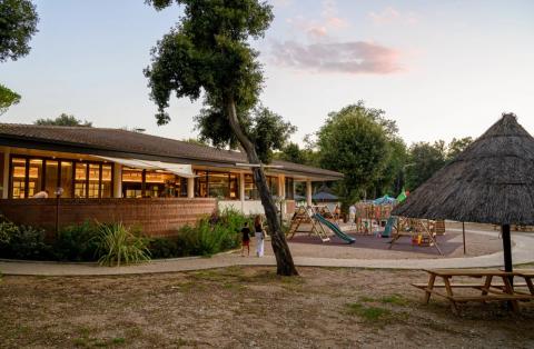 Luxuriöser Ferienpark an der Küste | Tritt-toskana.de