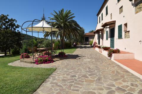 Familienurlaub im Kiefernwald auf Elba | Tritt-toskana.de