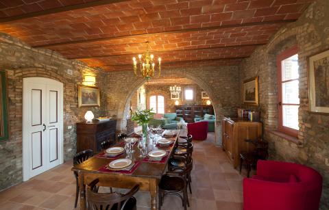 Esszimmer im alleinstehenden Haus Toskana
