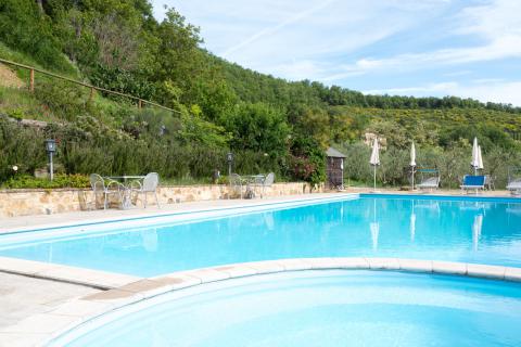 Agriturismo mit Ferienwohnungen, Pool