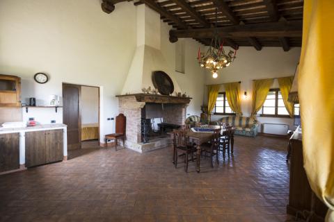 Agriturismo mit Ferienwohnungen und Pool