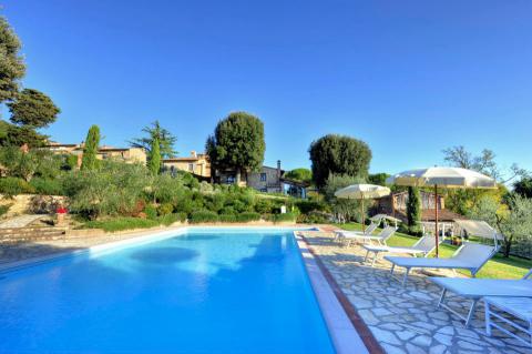 Schöne Ferienwohnungen mit Pool und Klimaanlage |Tritt-Toskana.de