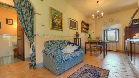 Schöne Ferienwohnungen mit Pool und Klimaanlage |Tritt-Toskana.de