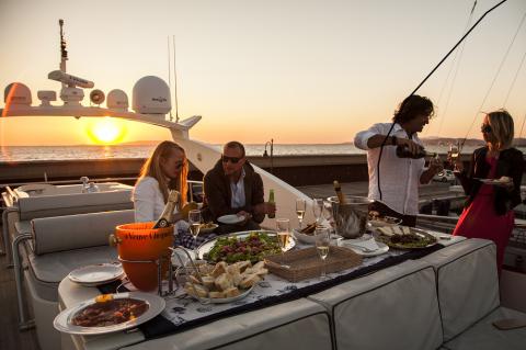 Luxus Ferienwohnungen in einem Yachthafen im Süden der Toskana