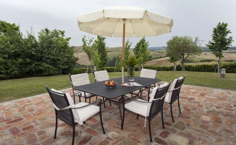 Schöne freistehende Villa in der Toskana für 6 Personen | Tritt