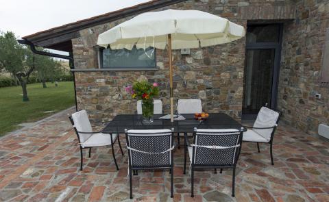 Schöne freistehende Villa in der Toskana für 6 Personen | Tritt