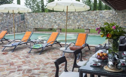 Schöne freistehende Villa in der Toskana für 6 Personen | Tritt