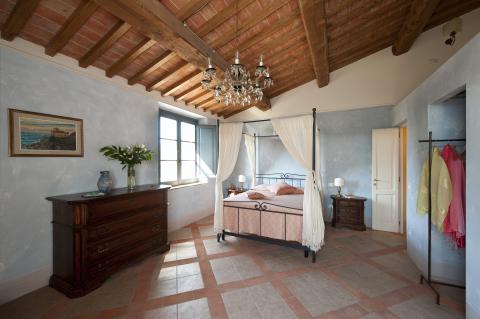 Große freistehende Villa mit beheizbaren Pool, Toskana