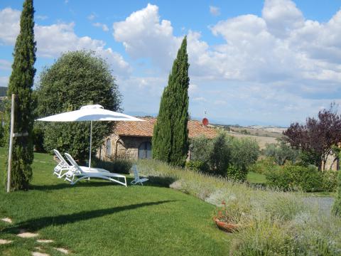 Agriturismo mit Pool und Ferienwohnungen, nahe der toskanischen Küste