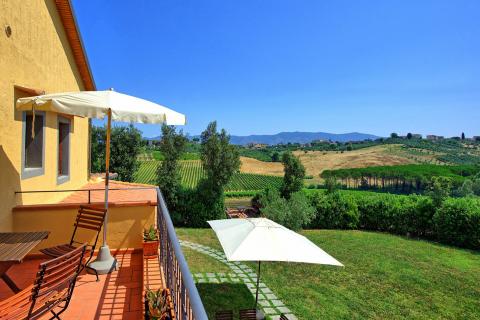 Villa Cerreto, Tritt Case in Italia