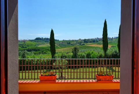 Villa Cerreto, Tritt Case in Italia