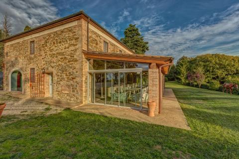 Country Resort Montaione, Tritt Case in Italia