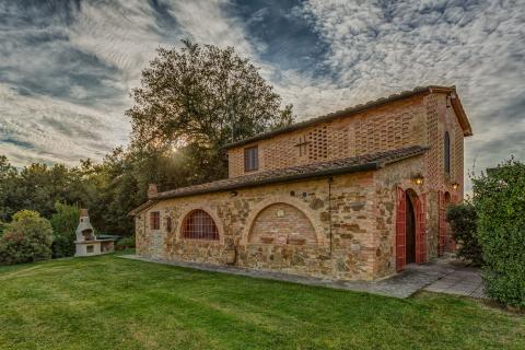 Country Resort Montaione, Tritt Case in Italia