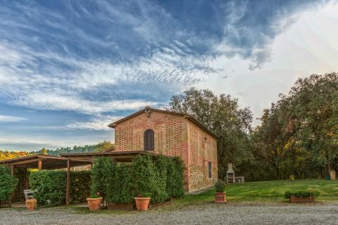 Country Resort Montaione, Tritt Case in Italia