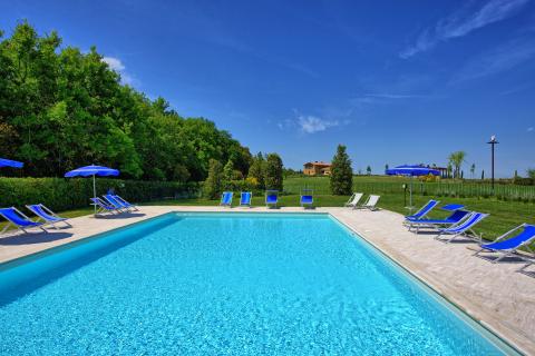 Country Resort Montaione, Tritt Case in Italia