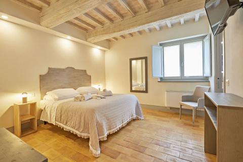 Luxus Villa mit Pool bei Cortona für 11 Personen, Tritt-Toskana.de