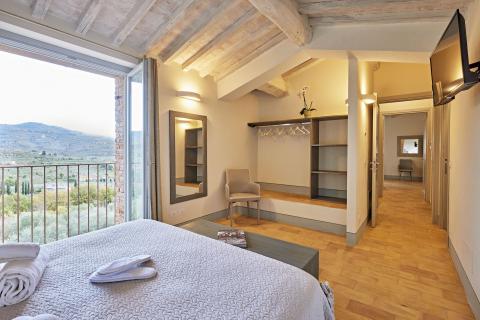 Luxus Villa mit Pool bei Cortona für 11 Personen, Tritt-Toskana.de