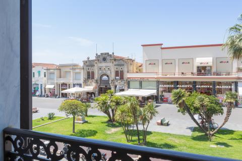 Luxusvilla Manin am Strand von Viareggio, Tritt Case in Italia