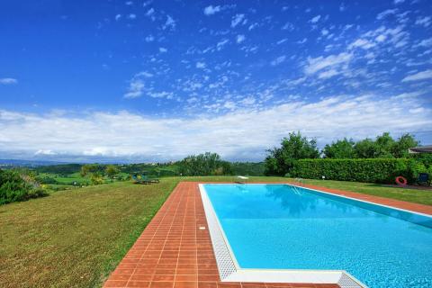 Freistehendes Ferienhaus für bis zu 8 Personen in den Hügeln der Toskana, Tritt Case in Italia