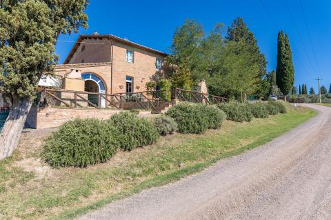Agriturismo Podere Albereto mit Ferienwohnungen und Pool, Tritt Case in Italia