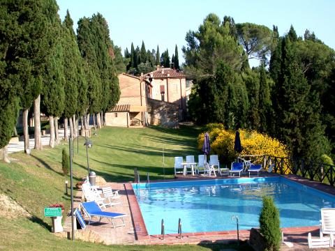 Agriturismo mit Luxusvilla und 11 Ferienwohnungen in der Toskana, Tritt Case in Italia